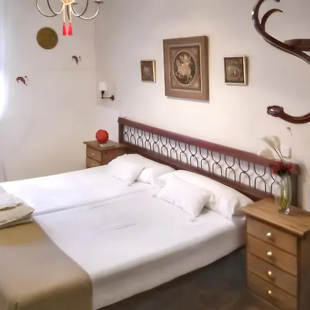 Spacious With Private Pool - Villa Campo de Cuéllar