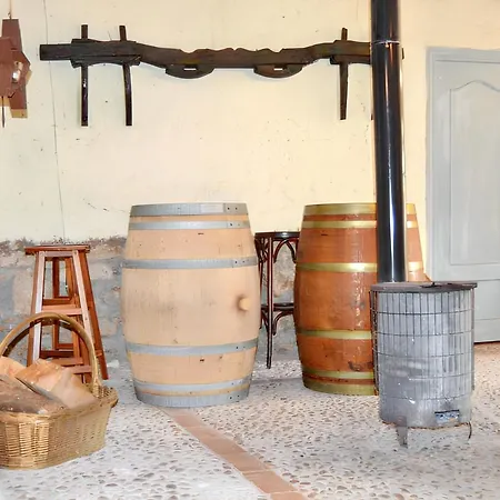 Spacious With Private Pool - Campo de Cuéllar