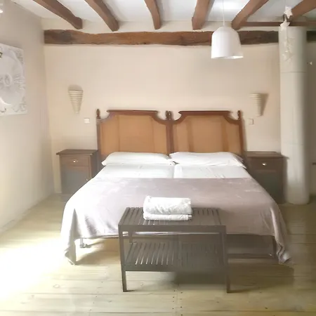 Spacious With Private Pool - 别墅