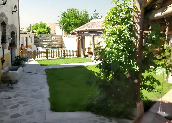 Spacious With Private Pool - 빌라