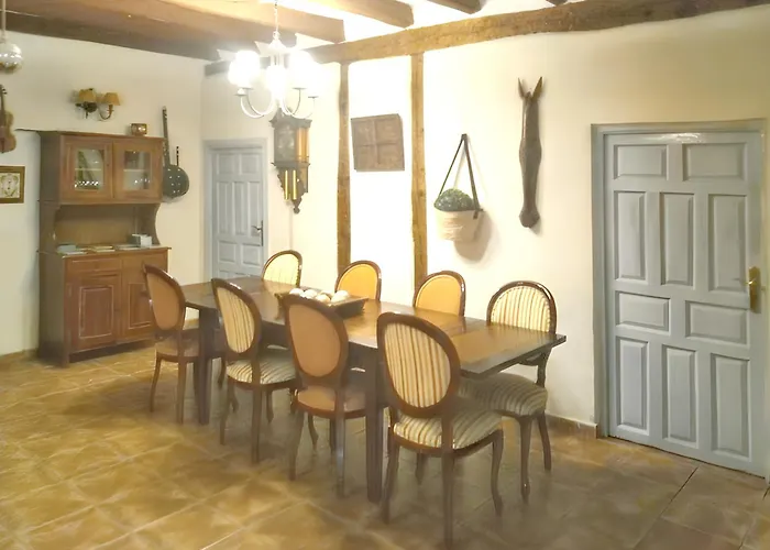 Spacious With Private Pool - *