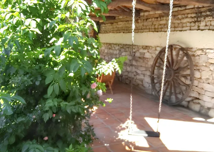 Spacious With Private Pool - 빌라