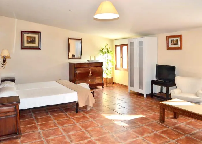 Spacious With Private Pool - 빌라